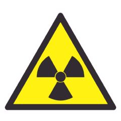 Предупреждающий знак W05 "Опасно. Радиоактивные вещества или ионизирующее излучение"