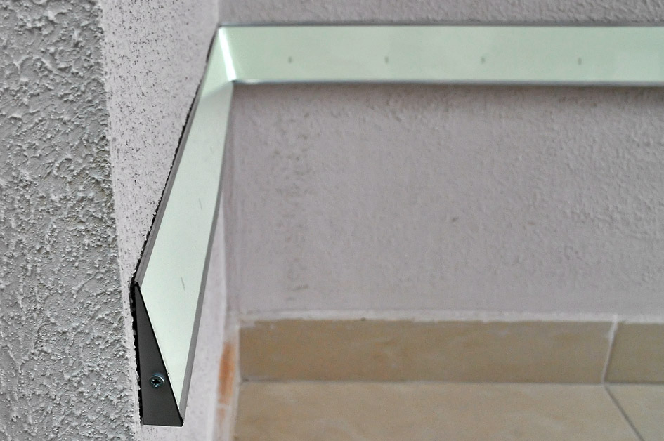 Плоский алюминиевый профиль для стен Jessup GloBrite 9001 